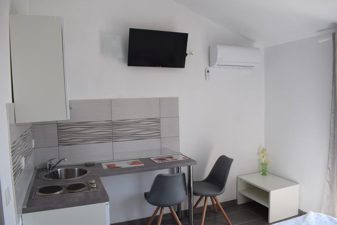 Apartment Katica Novalja
