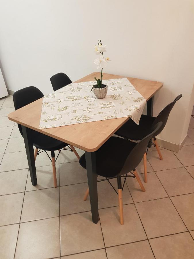 Katica Apartman *