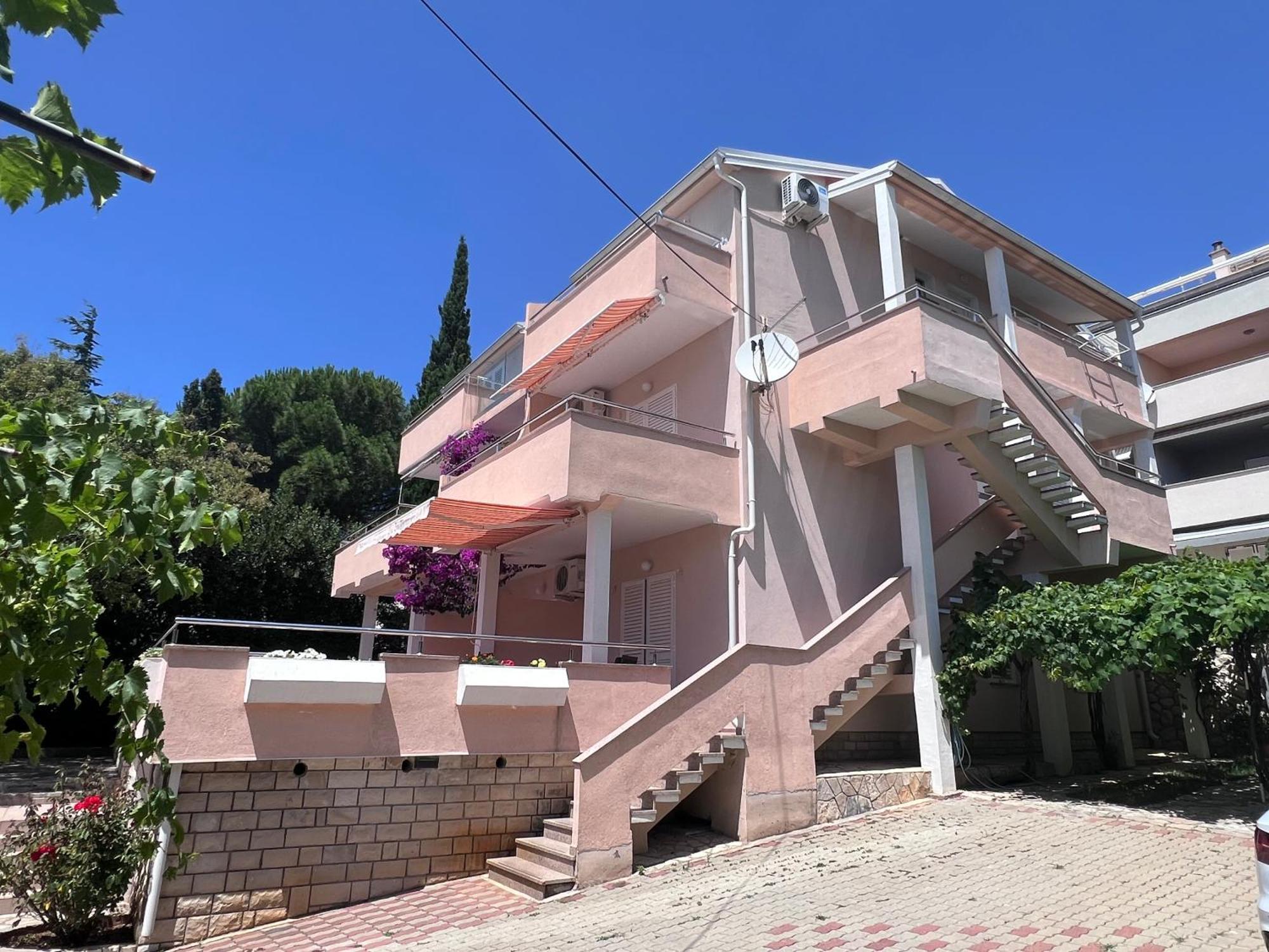 Katica Apartman *